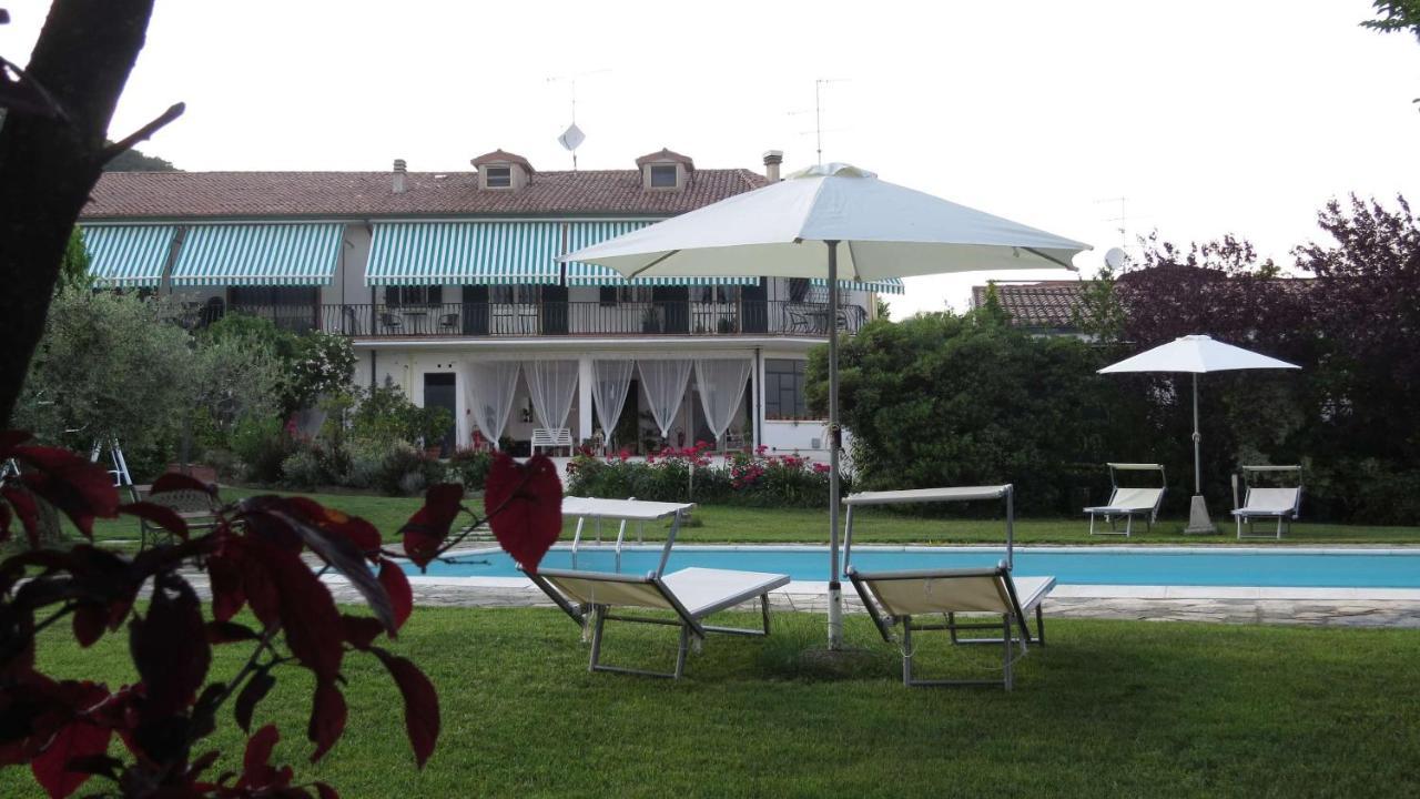 Il Gelso Di Barcuzzi Panzió Lonato Kültér fotó