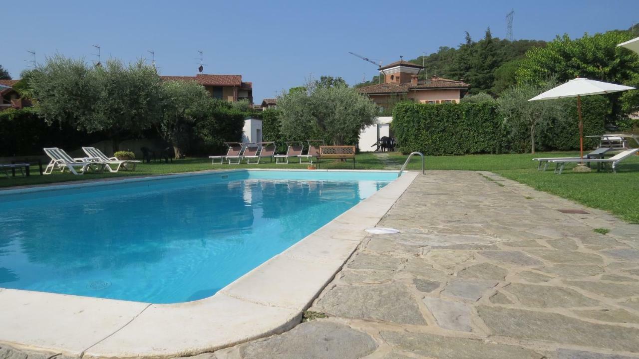 Il Gelso Di Barcuzzi Panzió Lonato Kültér fotó