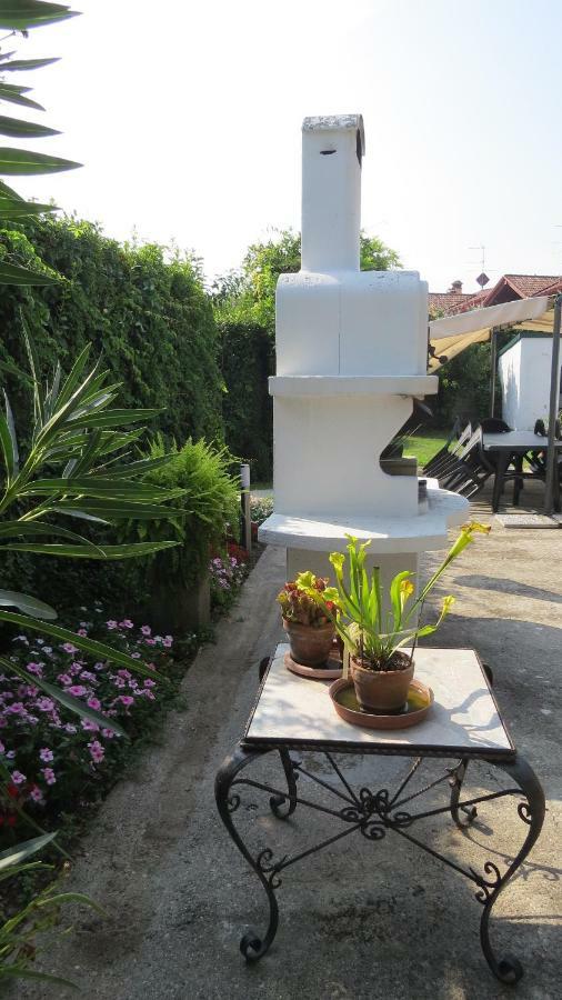 Il Gelso Di Barcuzzi Panzió Lonato Kültér fotó